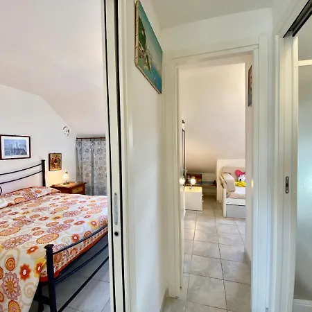 Apartment Holidaycasa Ilary- Loft A Due Passi Dal Mare *